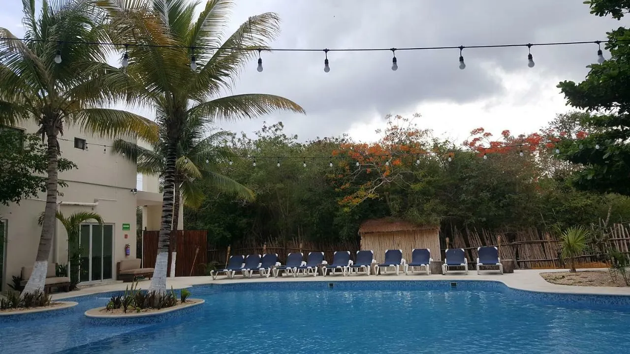 Jungle House Tulum Hotel & Hostal 3*,