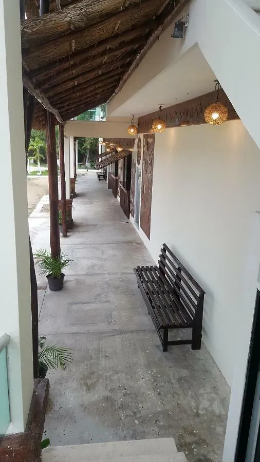 Jungle House Tulum Hotel & Hostal